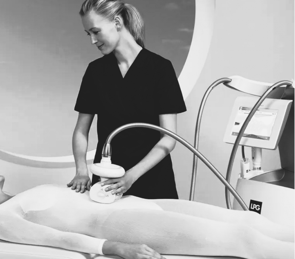 Tratamiento con aparatología avanzada en centro de estética